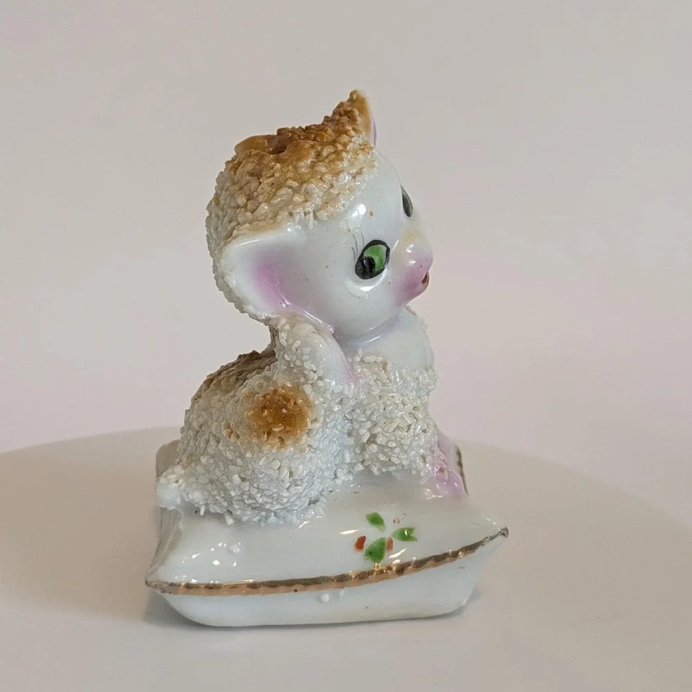 Vintage‎ Ceramic Sugar Textured Cats On Pillows Salt & Pepper Shakers Japan